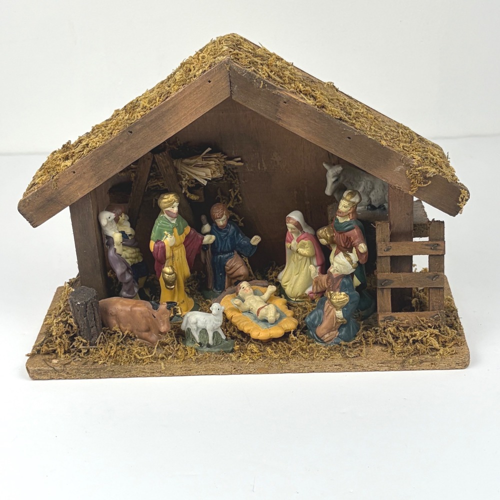 Vintage Christmas Nativity Scene Wood Moss Stable Stationary Figures 11" Creche